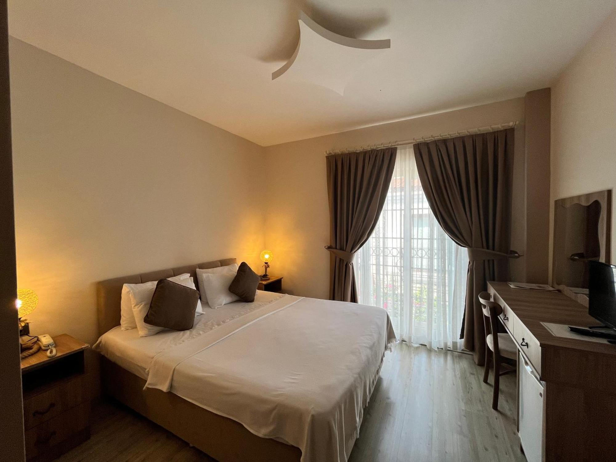 F&G Butik Hotel อาเลอเจอติ ห้อง รูปภาพ