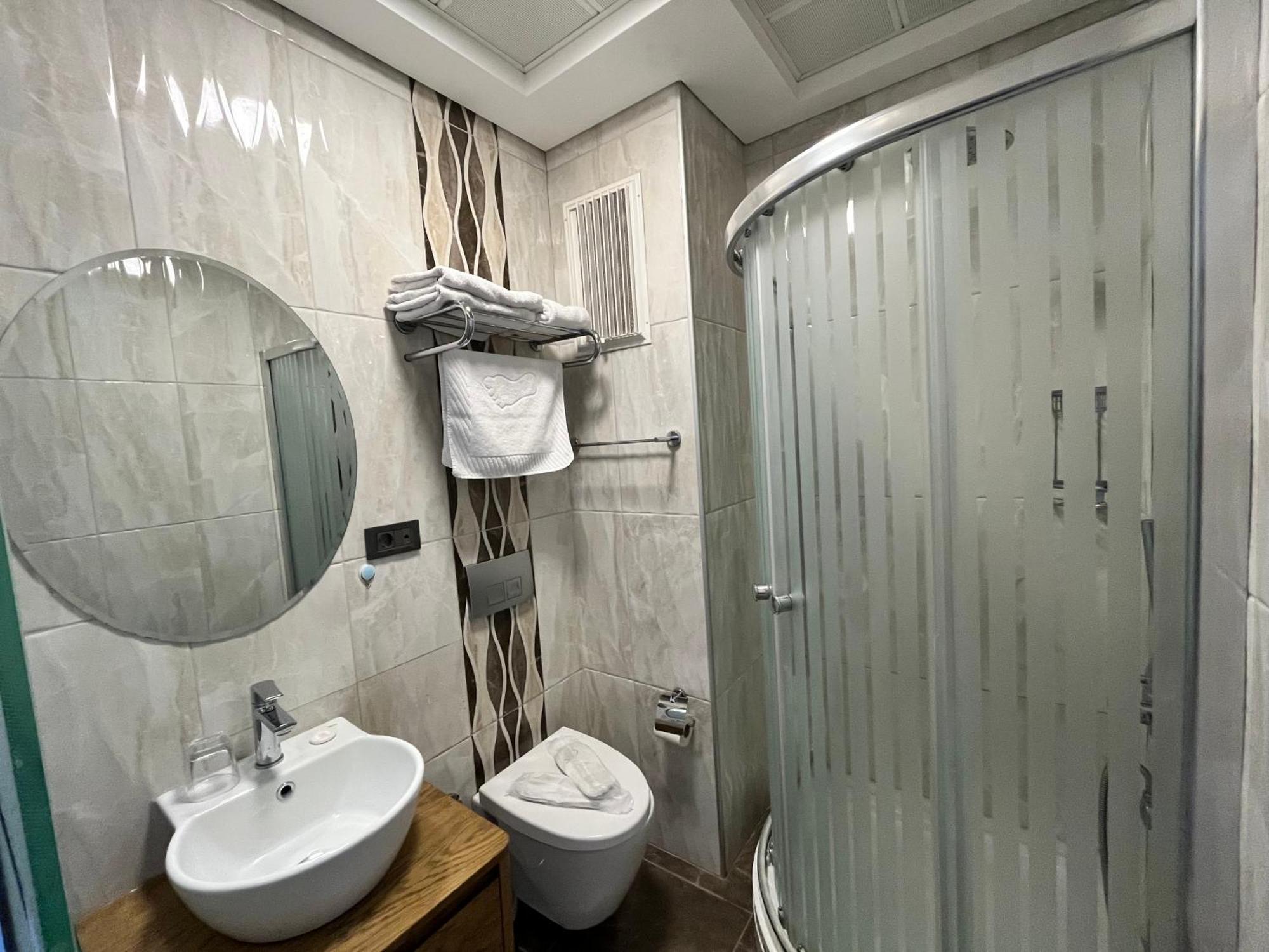 F&G Butik Hotel อาเลอเจอติ ห้อง รูปภาพ